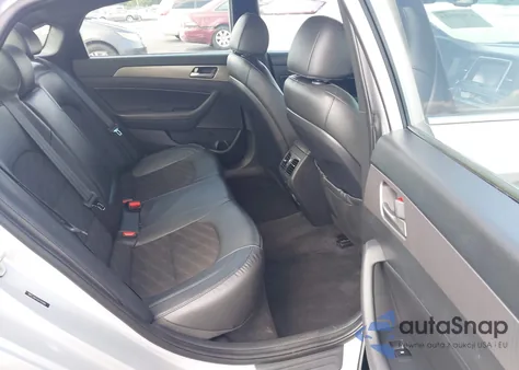 2018 Hyundai Sonata Sport+ z USA, uszkodzony, nr VIN 5NPE34AF4JH701880